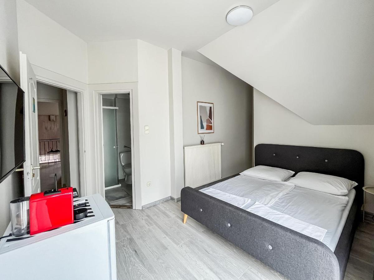Villa 21 Boutique Rooms Balatonalmádi Exterior foto