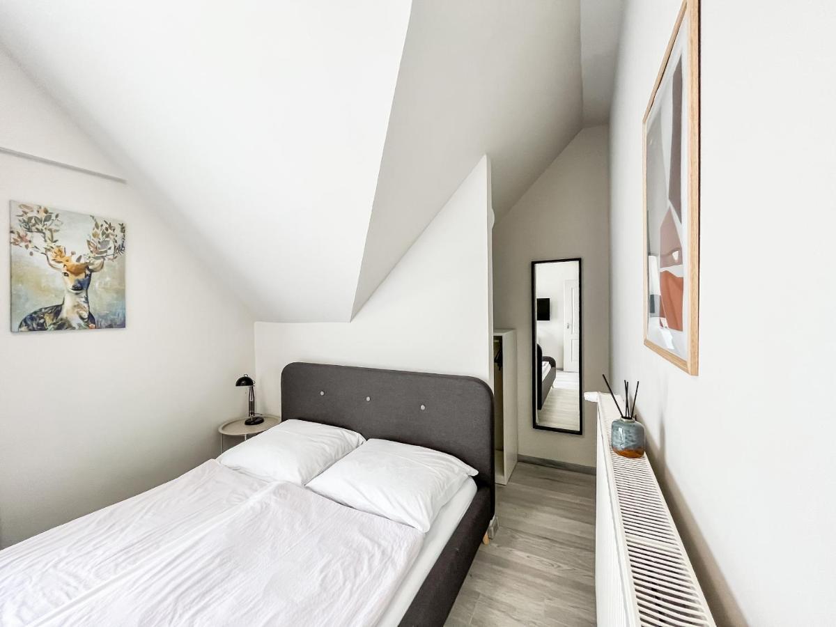 Villa 21 Boutique Rooms Balatonalmádi Exterior foto